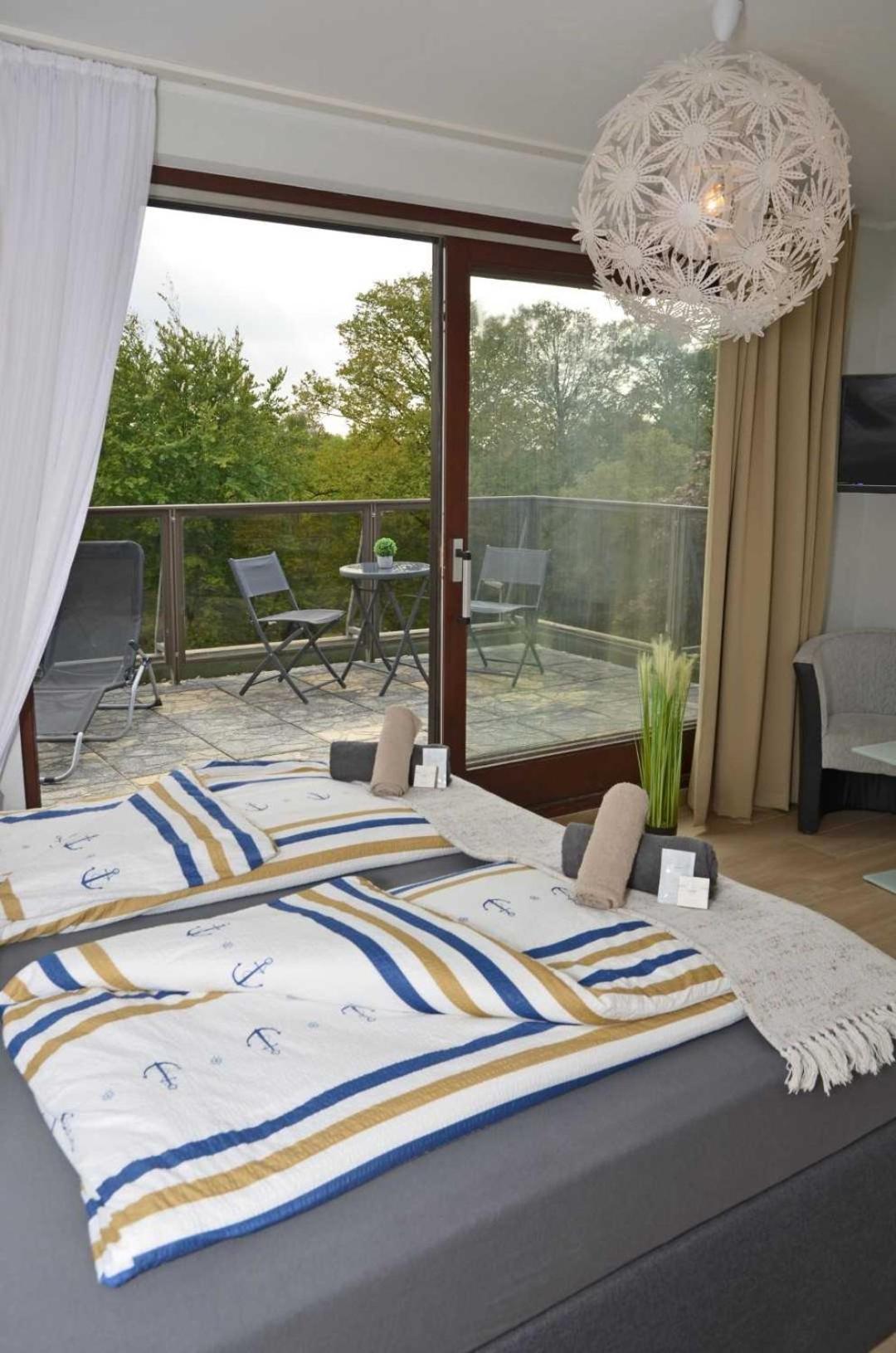 Hotel Zur Seerobbe Cuxhaven Extérieur photo